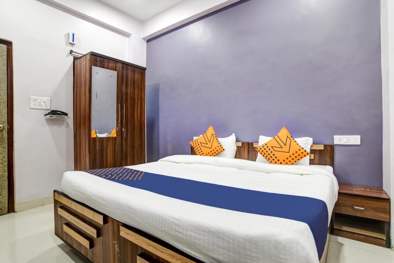 Spot On 76764 Hotel Lux Indore Exterior photo