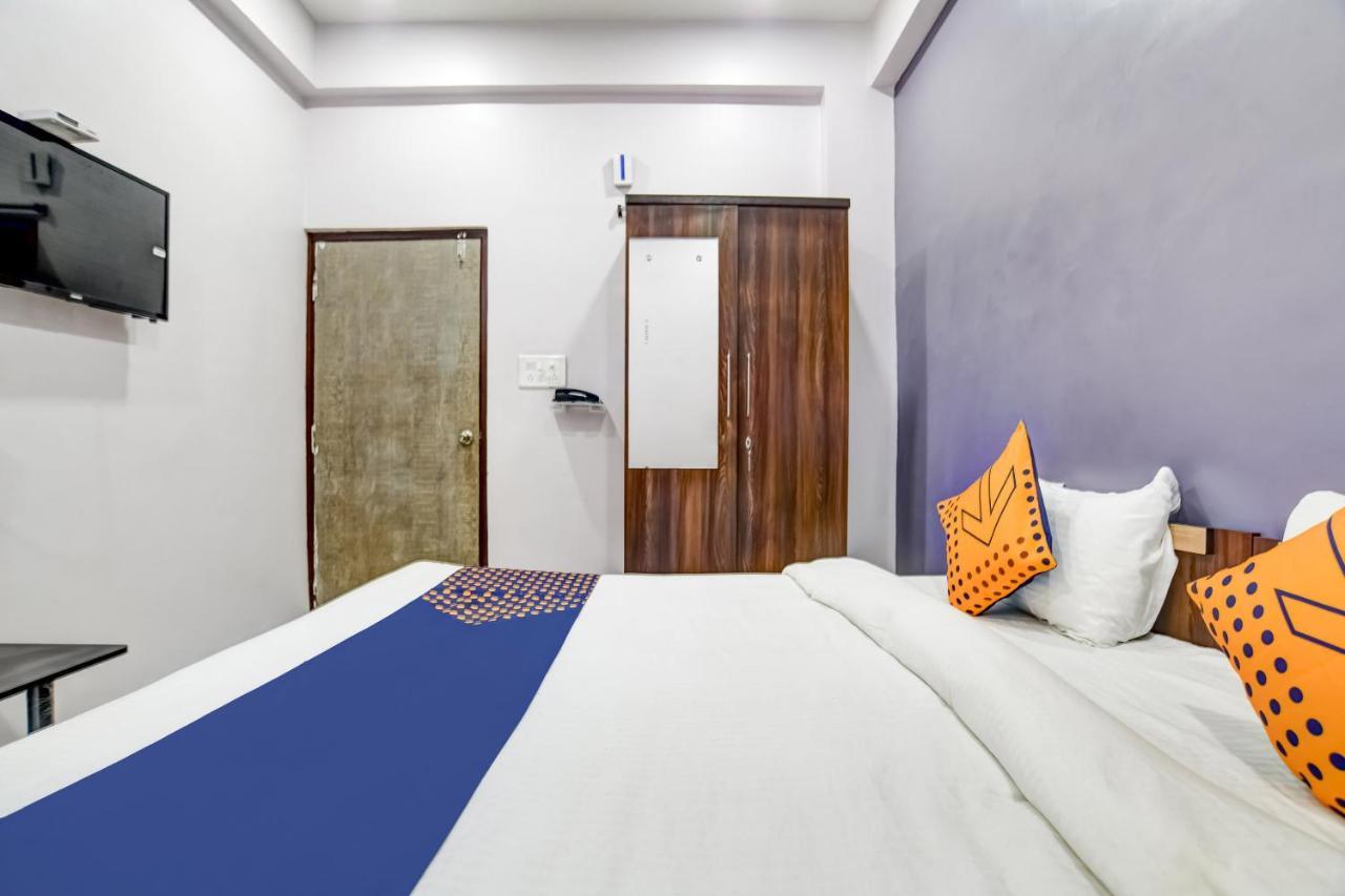 Spot On 76764 Hotel Lux Indore Exterior photo