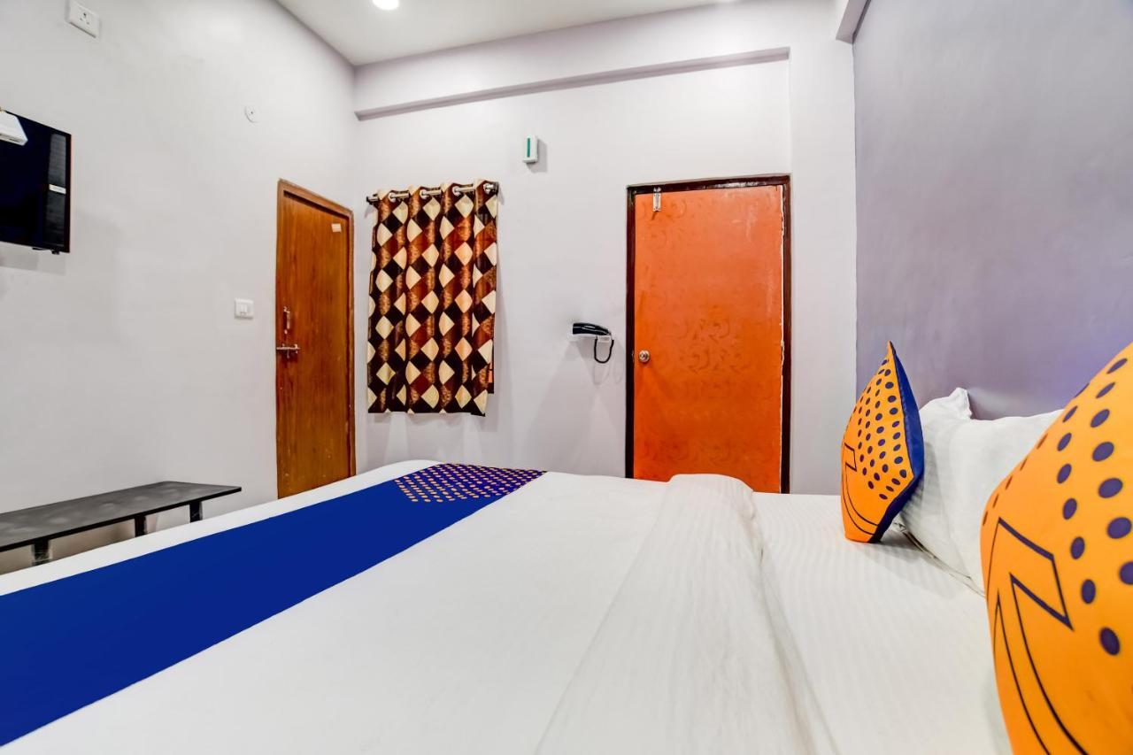 Spot On 76764 Hotel Lux Indore Exterior photo